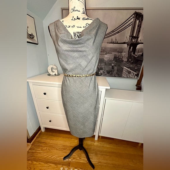 Sleeveless cowl scoop neck corporate style dress. Chic and flattering. - Picture 13 of 14